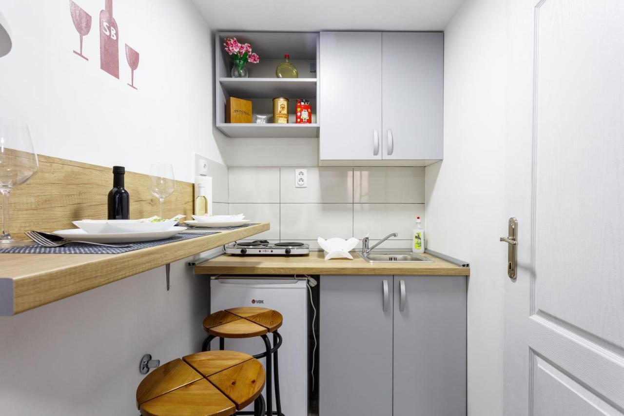 Sb Centar Apartmani Ni Екстериор снимка