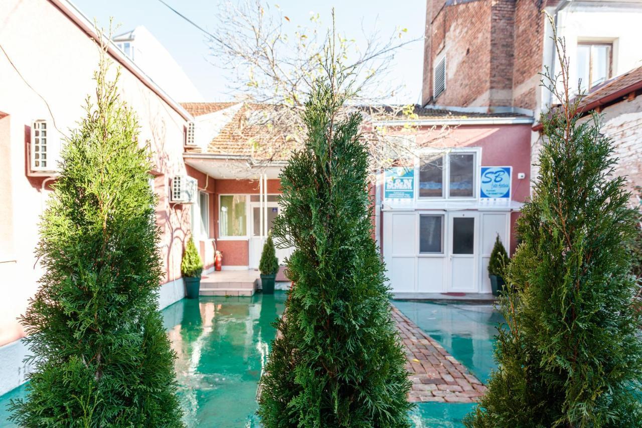 Sb Centar Apartmani Ni Екстериор снимка